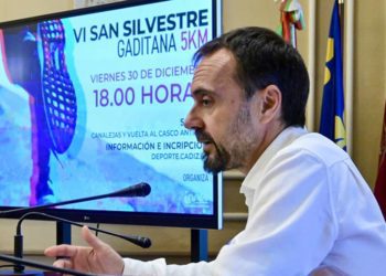 Páez presentando los detalles de la prueba / FOTO: Eulogio García