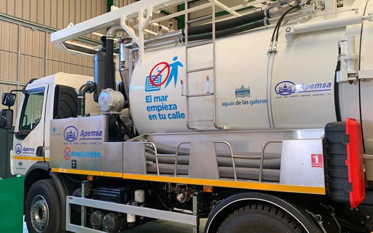 Flamante camión para la limpieza del alcantarillado / FOTO: Apemsa