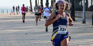 Una pasada prueba atlética por la avenida de la Bahía / FOTO: Eulogio García