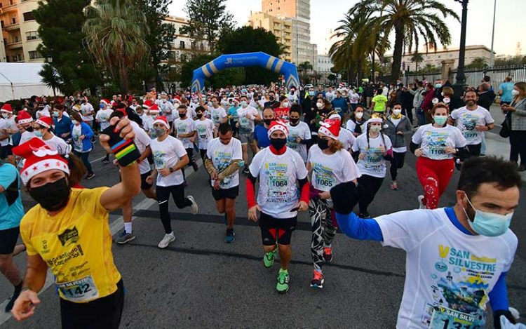 La San Silvestre de 2021, saliendo de Canalejas / FOTO: Eulogio García