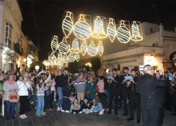 Los villancicos de la banda de música acompañando el acto de encendido / FOTO: Ayto.