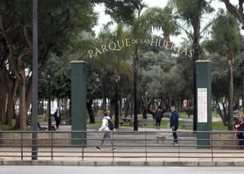 El flamante cartel del parque sin vallas / FOTO: Ayto.