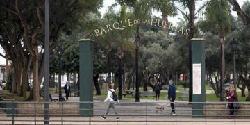 El flamante cartel del parque sin vallas / FOTO: Ayto.