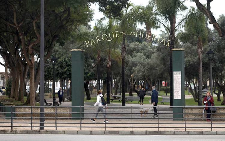 El flamante cartel del parque sin vallas / FOTO: Ayto.