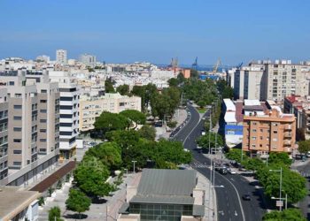 Una vista de la capital desde la avenida de la Sanidad Pública / FOTO: Eulogio García