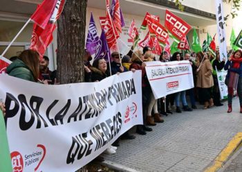 Frente al centro de salud La Paz / FOTO: Eulogio García