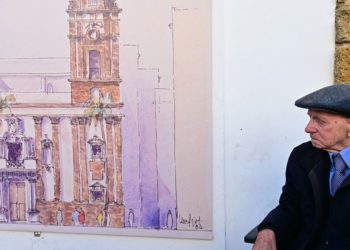 El veterano artista junto a una de sus obras / FOTO: Eulogio García