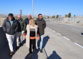 Supervisando los trabajos a punto de finalizar / FOTO: Ayto.