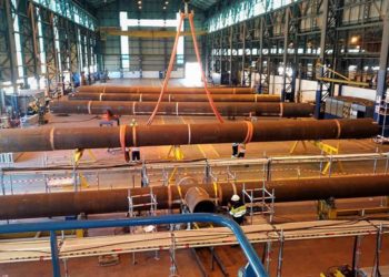 Trabajando en una de las naves del astillero puertorrealeño / FOTO: Navantia