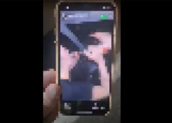 Un pantallazo del video delator difundido por la Policía Local