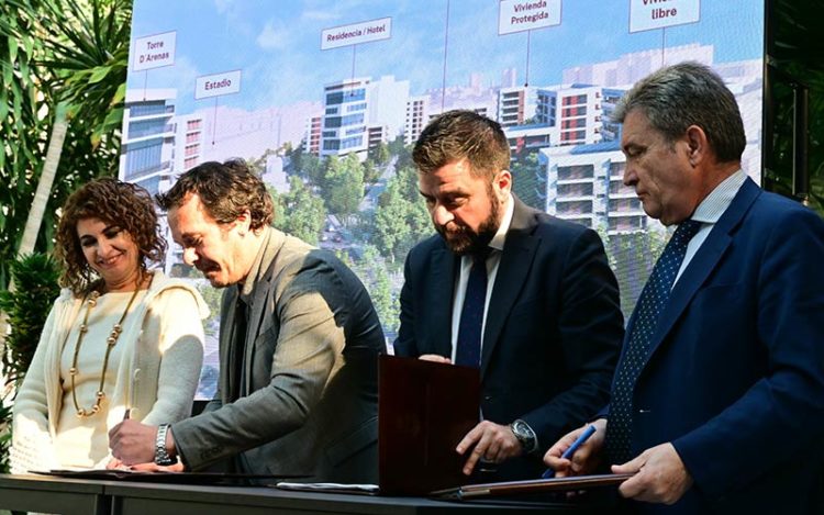 El momento de la firma del protocolo en 2023 / FOTO: Eulogio García