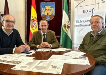 Presentando el proyecto / FOTO: Ayto.