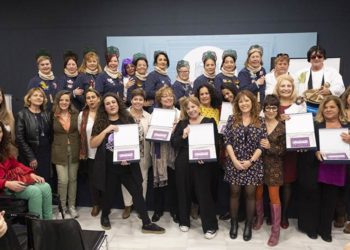 Foto de familia con las homenajeadas / FOTO: Ayto.