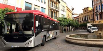 Uno de los autobuses más modernos de la flota / FOTO: Ayto.