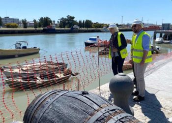 Martínez y Beardo asomados al río / FOTO: APBC