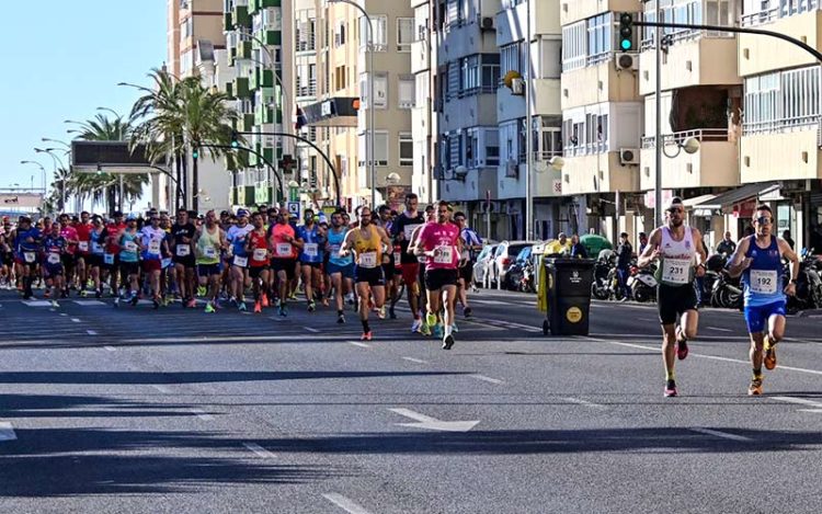 Los dos primeros clasificados, en cabeza desde la salida / FOTO: Eulogio García