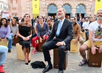 Felipe y Letizia, experimentando en la cajoneada / FOTO: Eulogio García