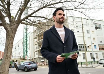 Momentos antes de atender a los periodistas / FOTO: Eulogio García
