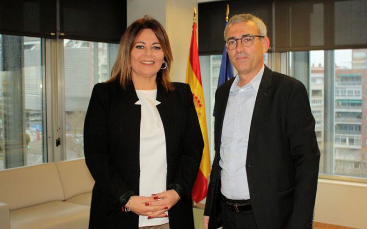 Posado con el director general de Sepes / FOTO: Ayto.