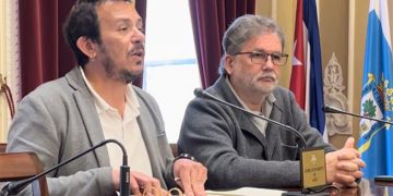 El alcalde y el concejal de Personal, en rueda de prensa / FOTO: Ayto.