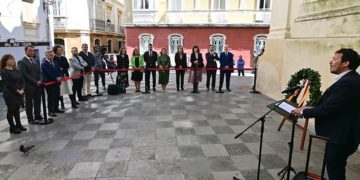 El alcalde durante su breve intervención / FOTO: Eulogio García