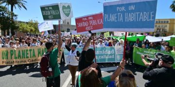 Las tres mareas confluyendo tras pasar las Puertas de Tierra / FOTO: Eulogio García