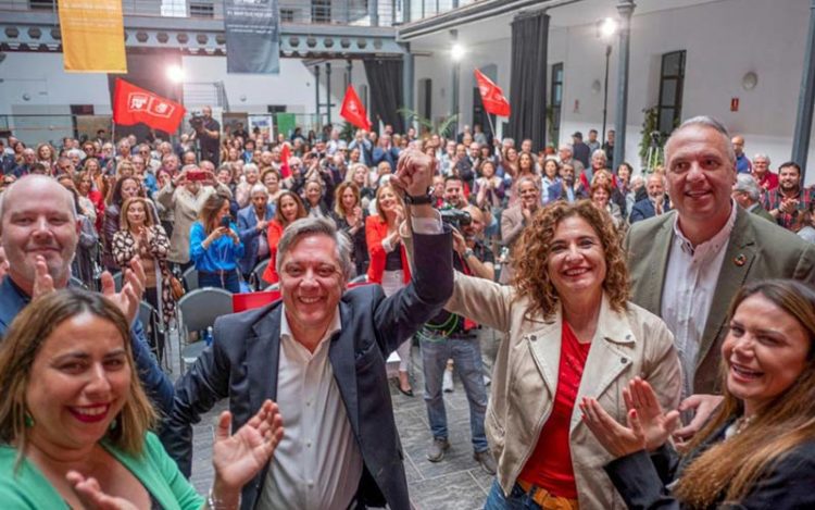 Uno de los momentos de eufórica del mitin / FOTO: PSOE