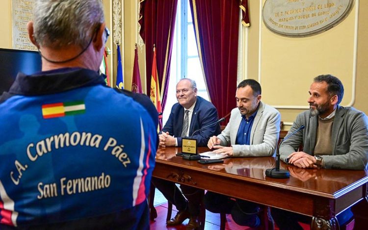 Presentando la cita en el Ayuntamiento de Cádiz / FOTO: Eulogio García