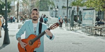 El inicio del videoclip, grabado en Cádiz, como no / FOTO: youtube