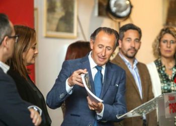 Román y sus concejales, orgullosos de su gestión / FOTO: PSOE
