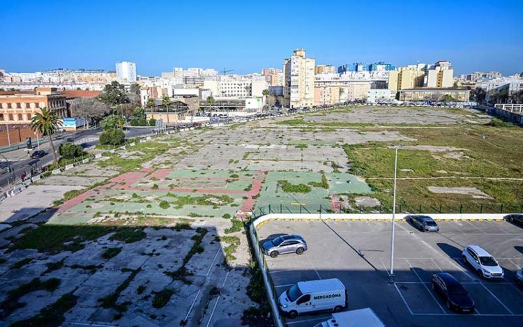 Los terrenos de CASA donde se proyecta desde hace años el hospital / FOTO: Eulogio García