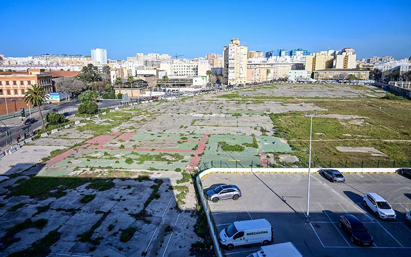 “Está cerca de ser una realidad”, vende ya la Junta: del ‘Juanma lo haría’ al plan funcional del nuevo hospital de Cádiz cinco años después