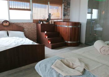 Detalle de la estancia para bañarse en cerveza / FOTO: hotel Cádiz Bahía