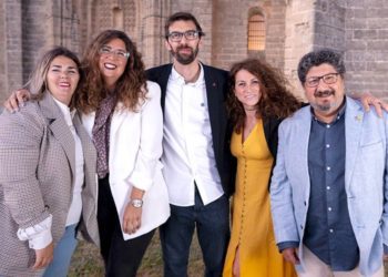 Simbólica presentación de candidatos junto al Monasterio de la Victoria / FOTO: IU