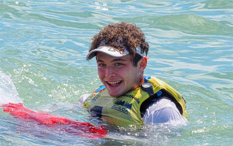 Nicoló Giuseppe Cassitta, el campeón en el agua / FOTO: Agustín Argüelles