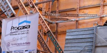 Cartel de Procasa en la presentación de la promoción de la calle Santiago / FOTO: Eulogio García