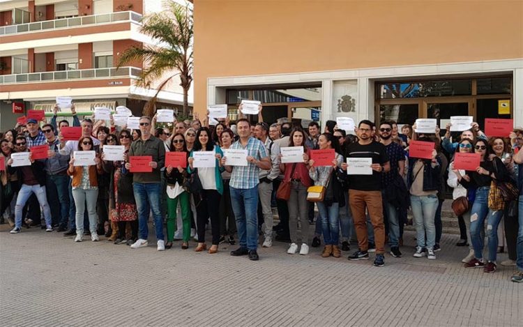 Concentración ante los juzgados de San José en la capital / FOTO: CSIF