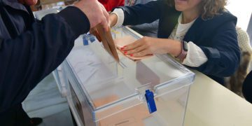 Votando en una pasada convocatoria / FOTO: Eulogio García