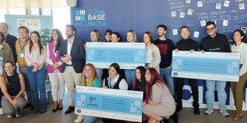Posado tras la entrega de premios / FOTO: Zona Franca
