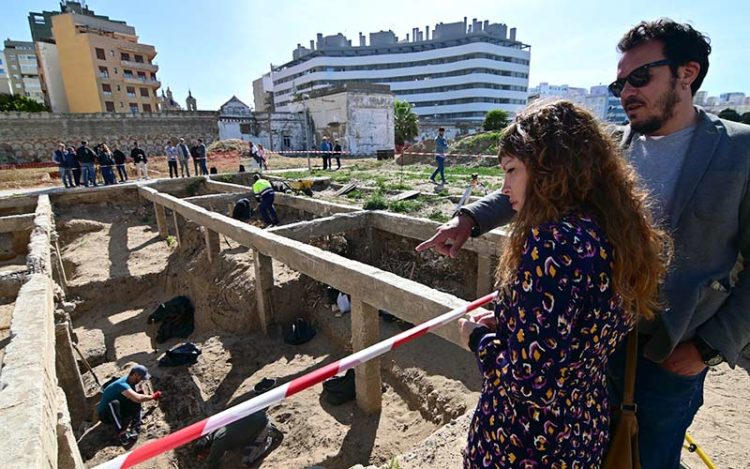 En la visita también ha participado la portavoz del Gobierno local / FOTO: Eulogio García