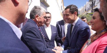 Un momento de la fugaz visita / FOTO: @JuanMa_Moreno