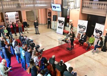 Notable expectación en la presentación de la gala / FOTO: Eulogio García
