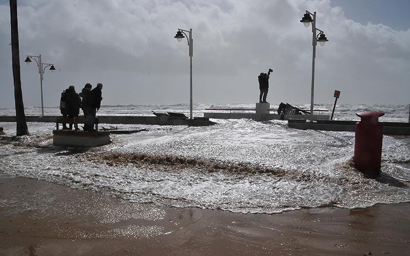 El cambio climático ‘amenaza’ la provincia de Cádiz con calor extremo, incendios forestales, sequías e inundaciones y subida del nivel del mar