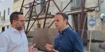 El alcaldable Alejandro Gutiérrez con el parlamentario de Adelante / FOTO: Adelante