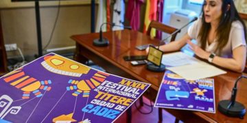 Cazalilla presentando el cartel semanas atrás / FOTO: Eulogio García
