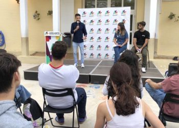 Mitin de Adelante con y para jóvenes / FOTO: Adelante