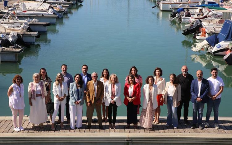 Posado de la candidatura de Cs en Puerto Sherry / FOTO: Cs