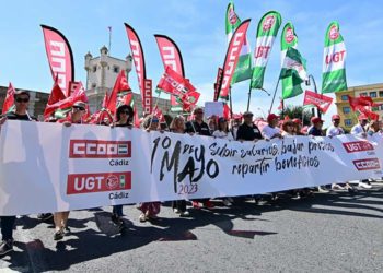 Cabecera de la manifestación de UGT y CCOO / FOTO: Eulogio García