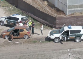 Operativo interviniendo en una explotación agrícola / FOTO: Guardia Civil