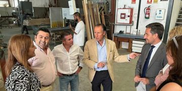 Una reciente visita del alcalde a empresas de la ciudad / FOTO: Ayto.